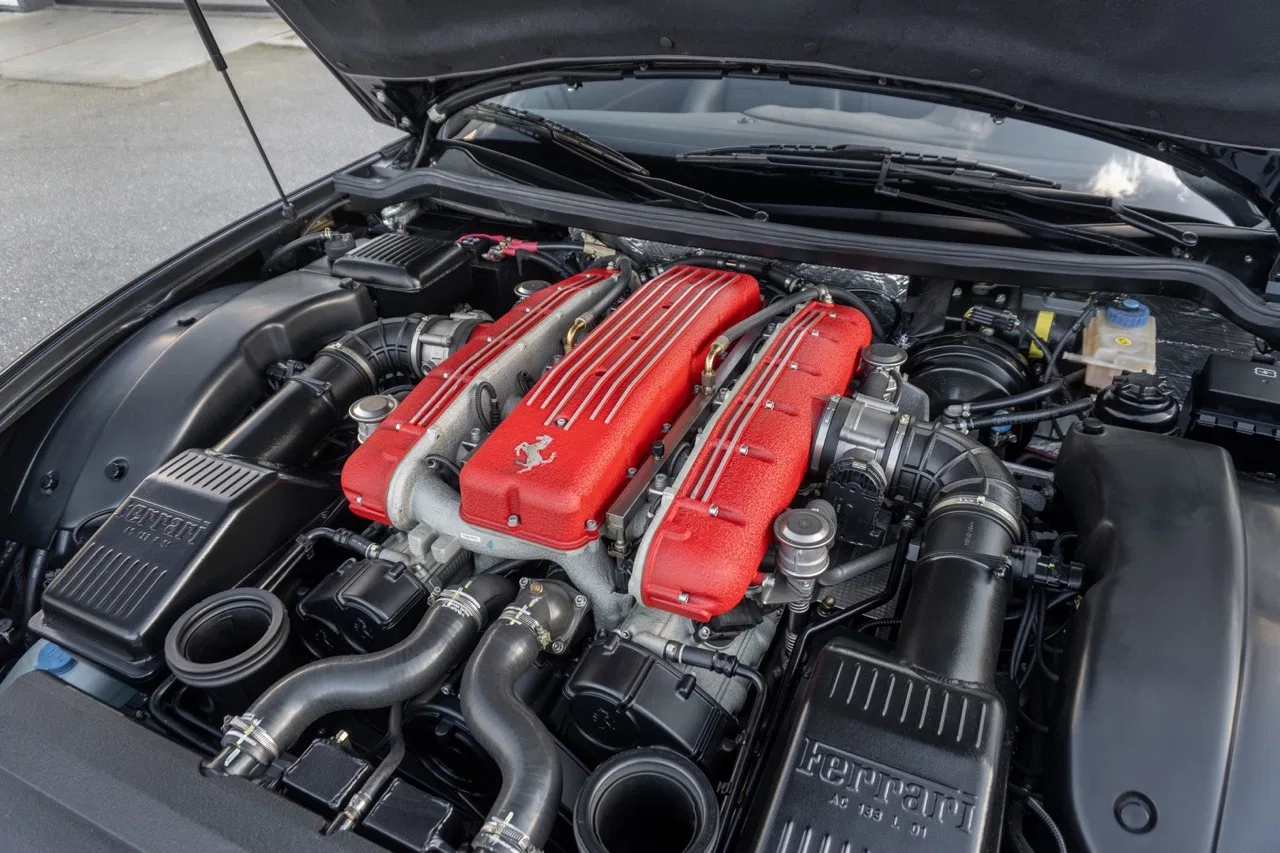 2006 Ferrari 575 Superamerica engine