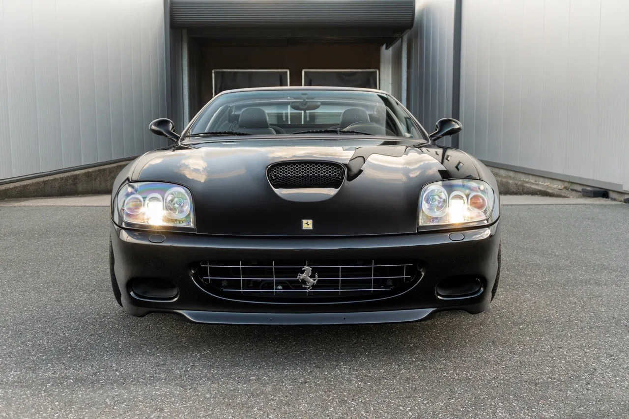 2006 Ferrari 575 Superamerica for sale, exterior, Nero Daytona