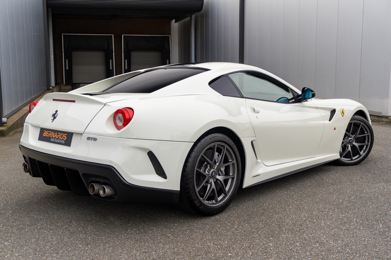 2011 Ferrari 599 GTO, 3/20