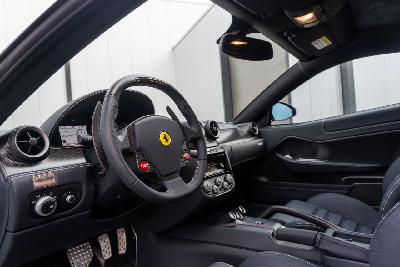 2011 Ferrari 599 GTO, 9/20