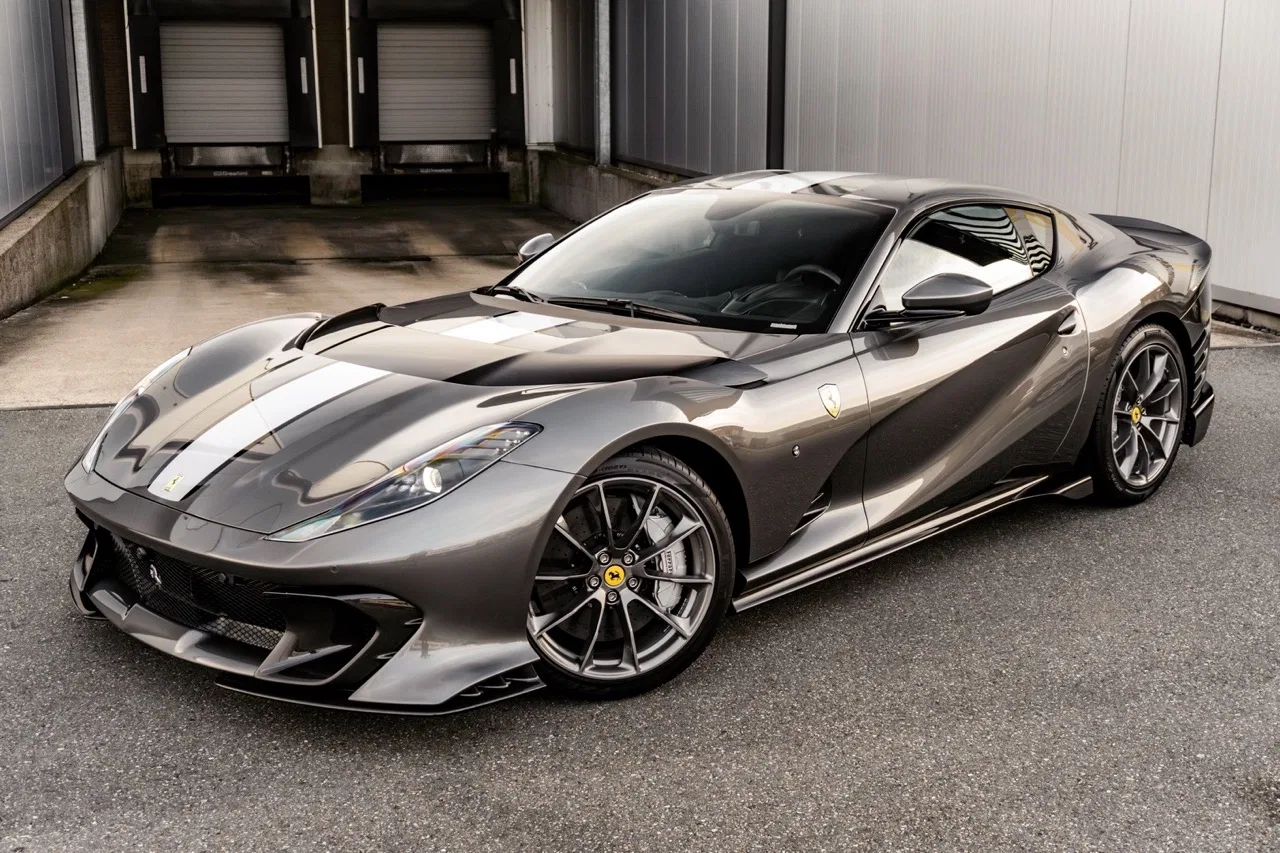2023 Ferrari 812 Competizione