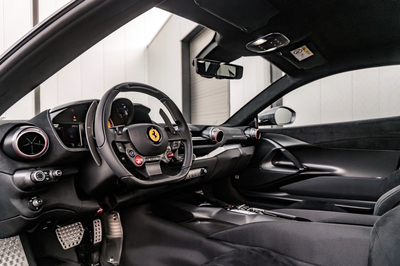 2023 Ferrari 812 Competizione, 6/20