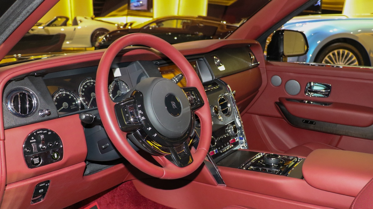 2019 Rolls Royce Cullinan, 3/17