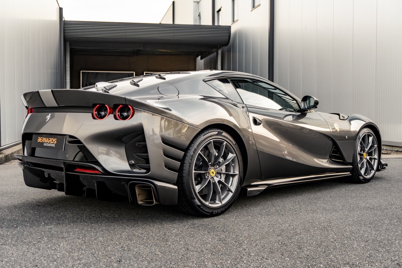 2023 Ferrari 812 Competizione, 18/20