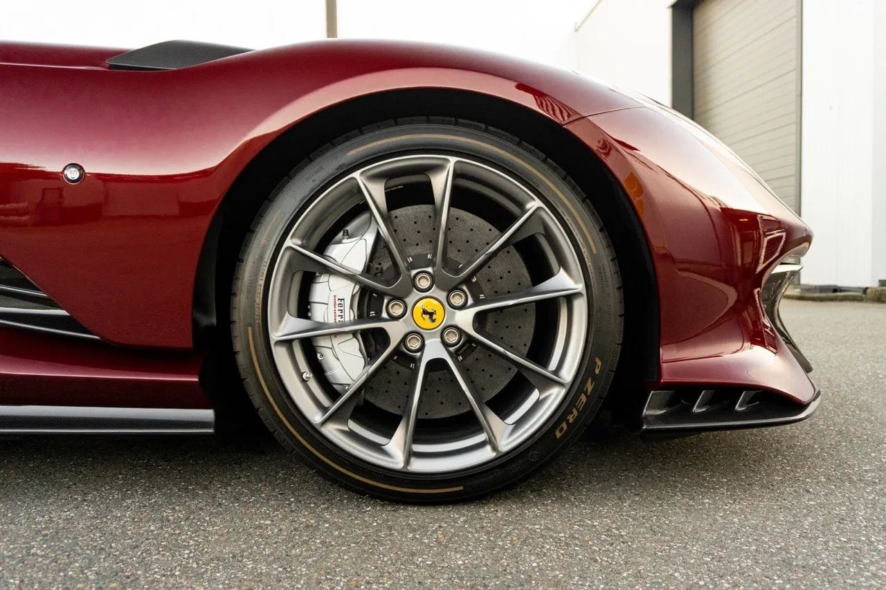 2022 Ferrari 812 Competizione – Rosso Rubino wheel