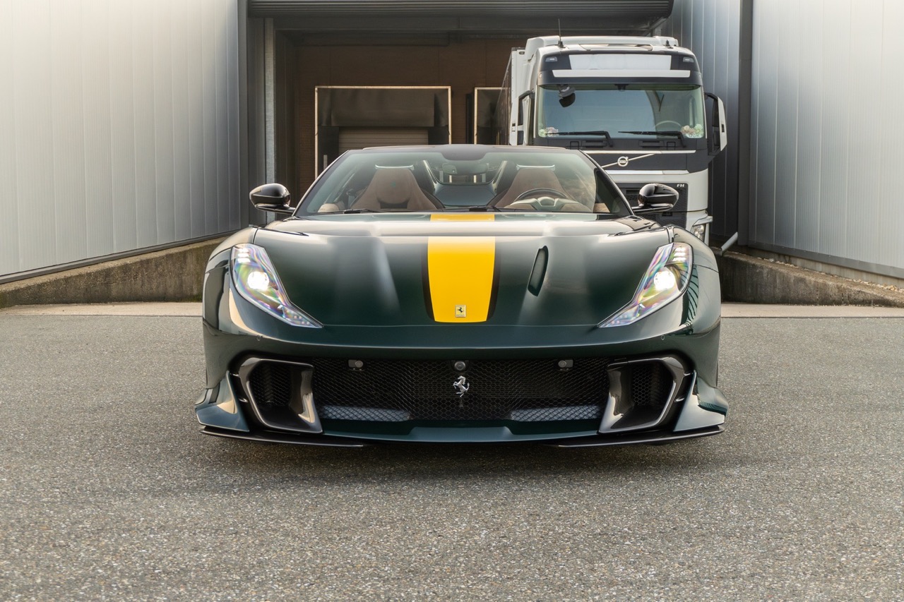 2023 Ferrari 812 Competizione Aperta, 30/40