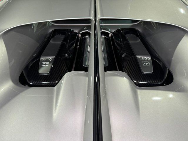 2023 Bugatti Chiron Super Sport, 5/16