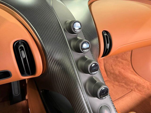 2023 Bugatti Chiron Super Sport, 12/16