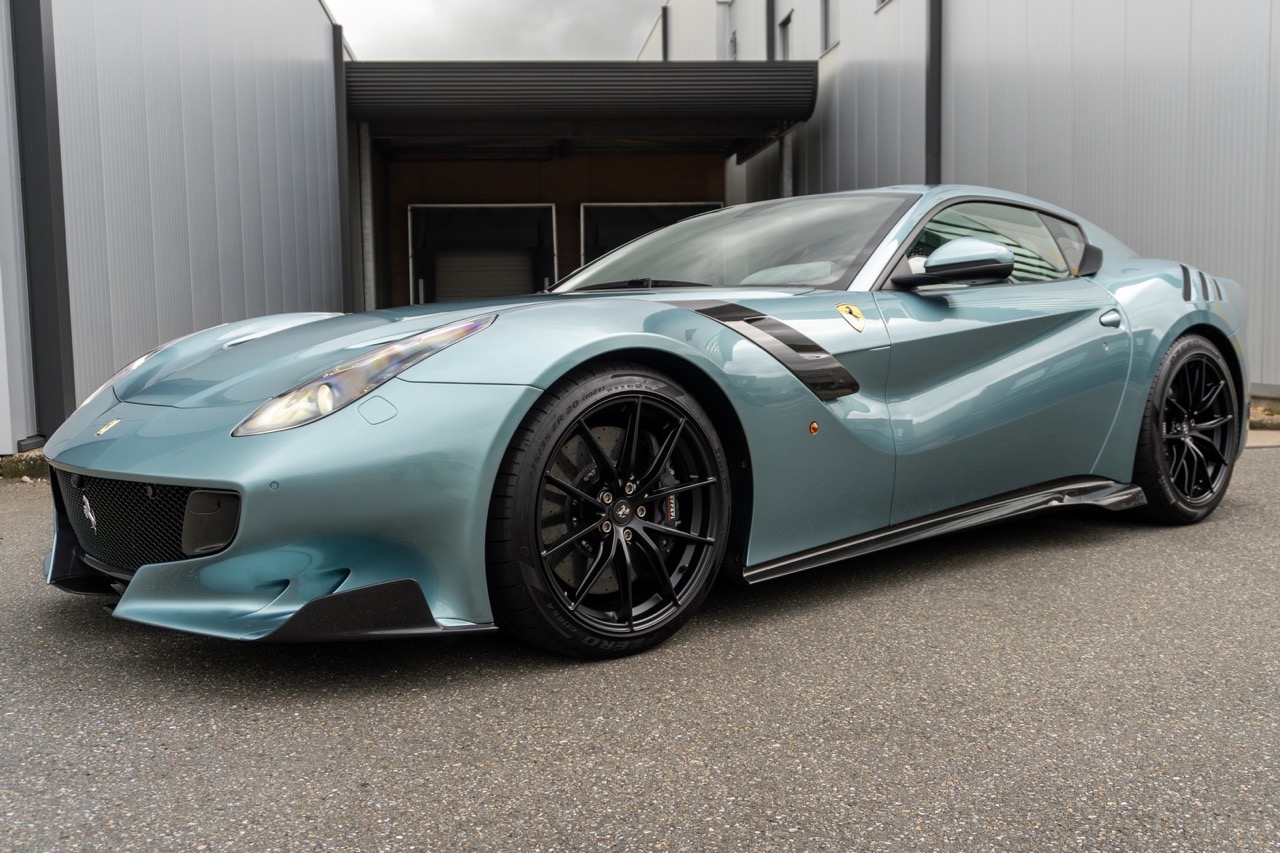 2016 Ferrari F12 TDF, 23/25