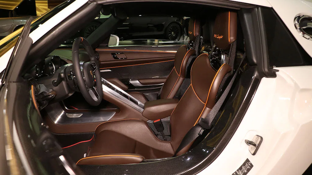 2015 Porsche 918 Spyder interior, seats, Brown