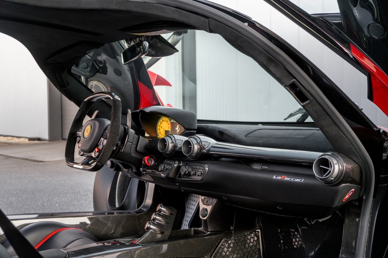 2014 Ferrari LaFerrari, 36/40