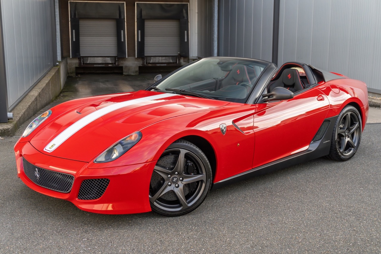 2011 Ferrari SA Aperta