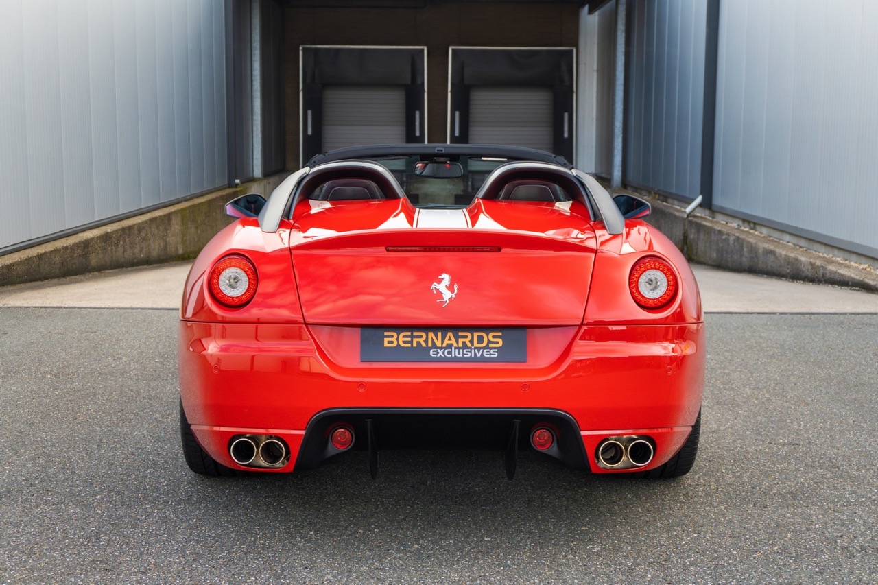 2011 Ferrari SA Aperta, 15/20