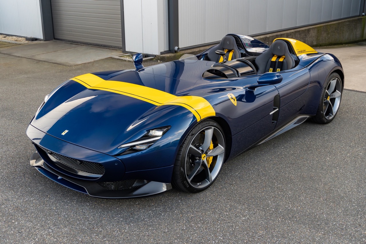 2020 Ferrari Monza SP2, 24/38
