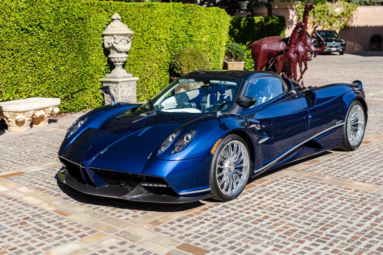 2017 Pagani Huayra Roadster, 3/20