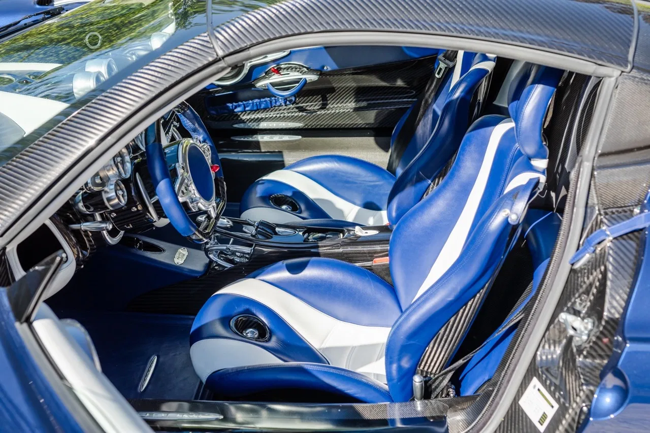 2017 Pagani Huayra Roadster interior, seats