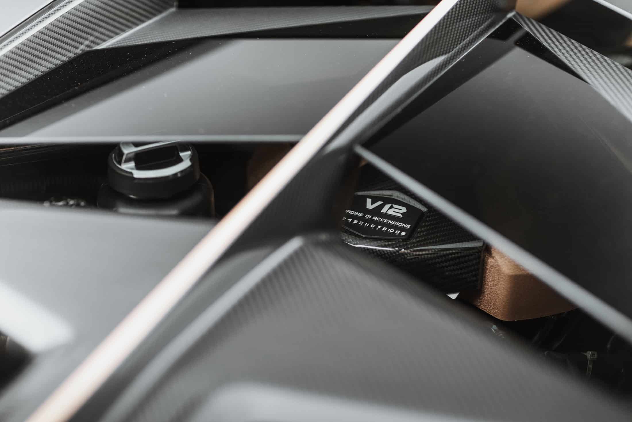 2021 Lamborghini Sián FKP 37, 18/20