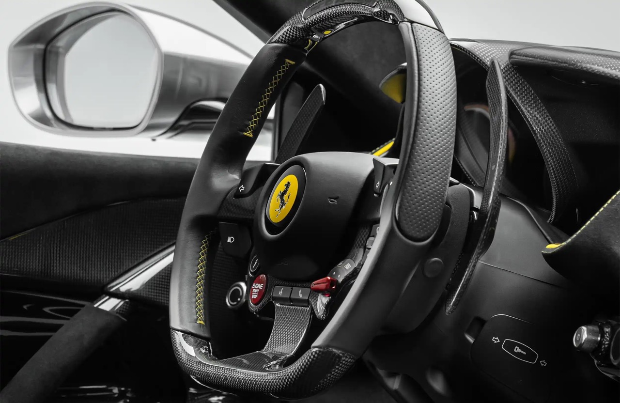 2023 Ferrari 812 Competizione, 36/66