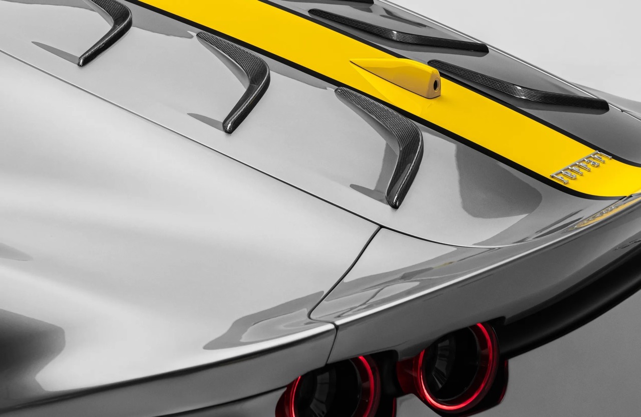 2023 Ferrari 812 Competizione, 47/66