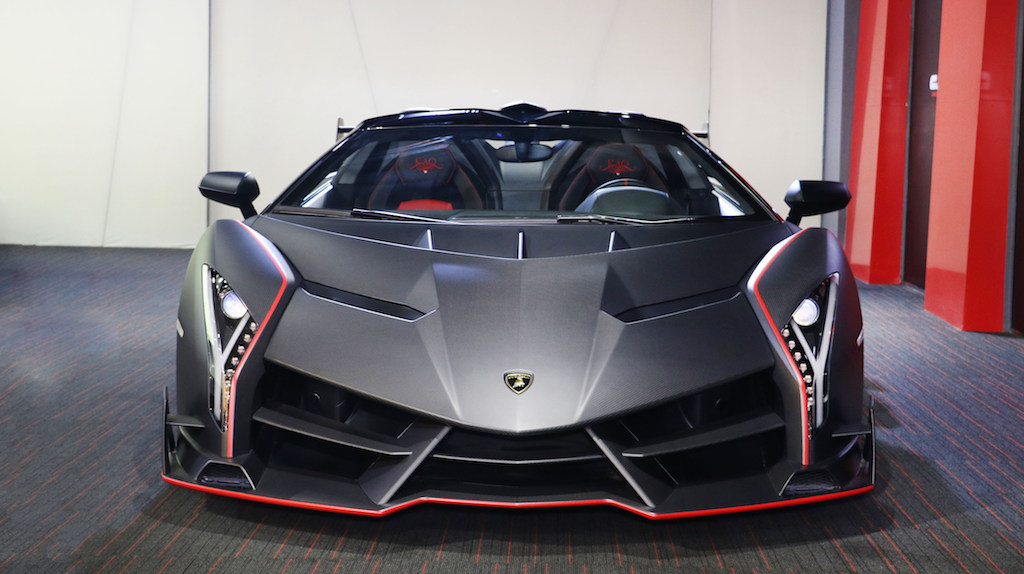 2014 Lamborghini Veneno Roadster – 1 of 9, 4/24