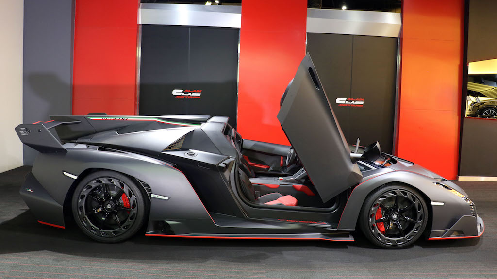 2014 Lamborghini Veneno Roadster – 1 of 9, 10/24