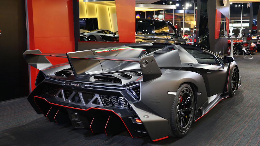 2014 Lamborghini Veneno Roadster – 1 of 9, 13/24