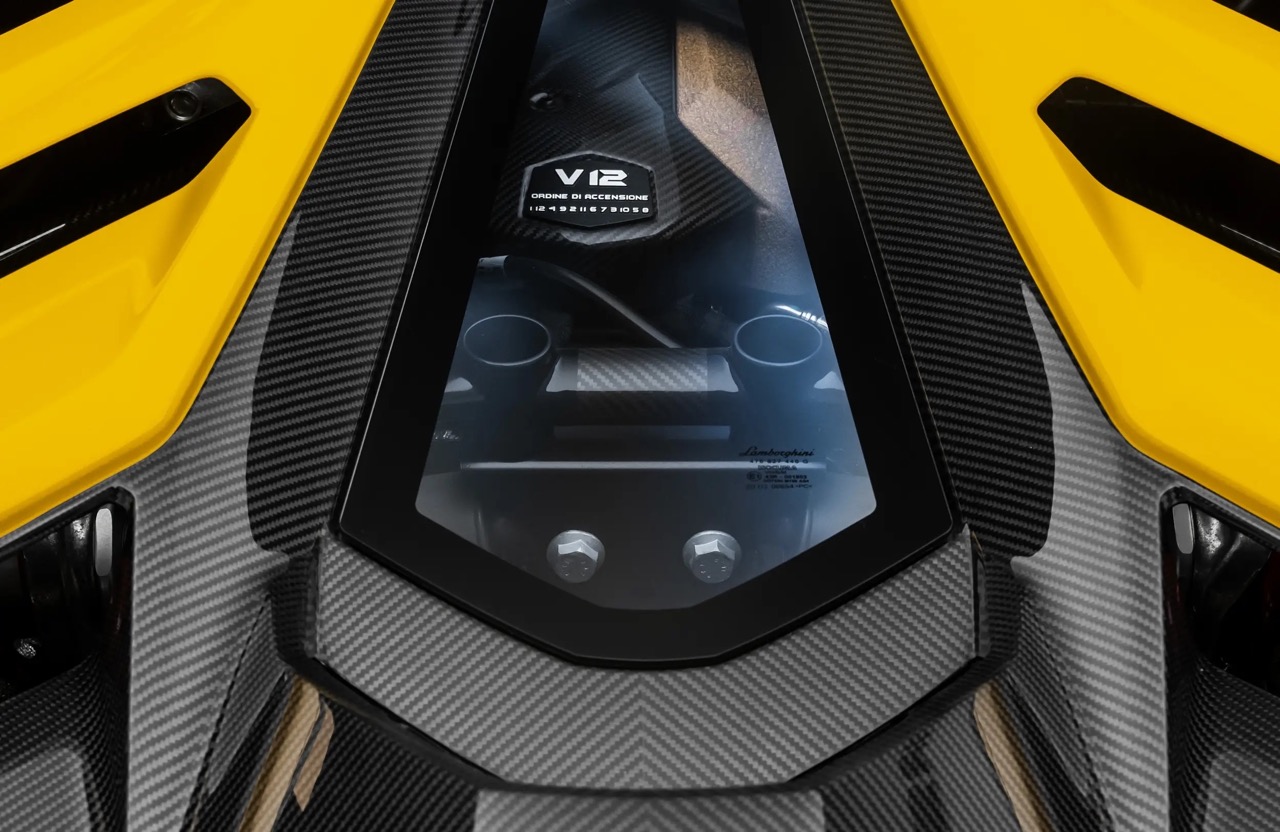 2020 Lamborghini Aventador SVJ Roadster, 18/20
