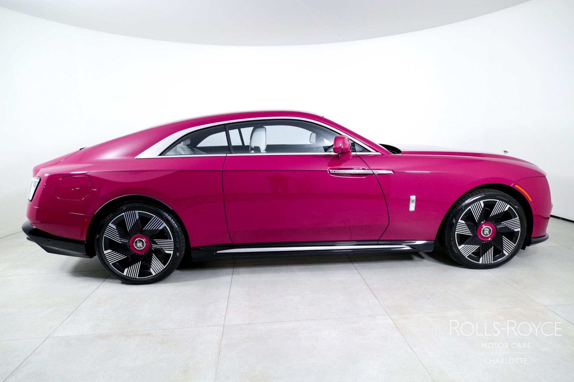 2024 Rolls-Royce Spectre, 2/20