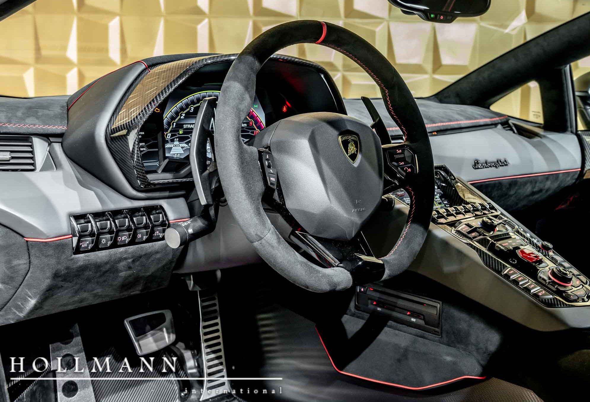 2019 Lamborghini Aventador SVJ, 2/17