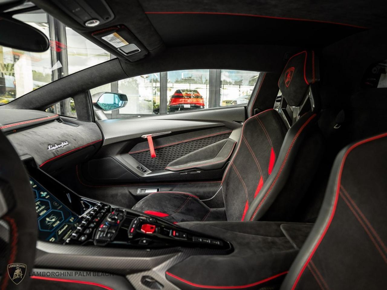 2017 Lamborghini Centenario Coupé, 14/20