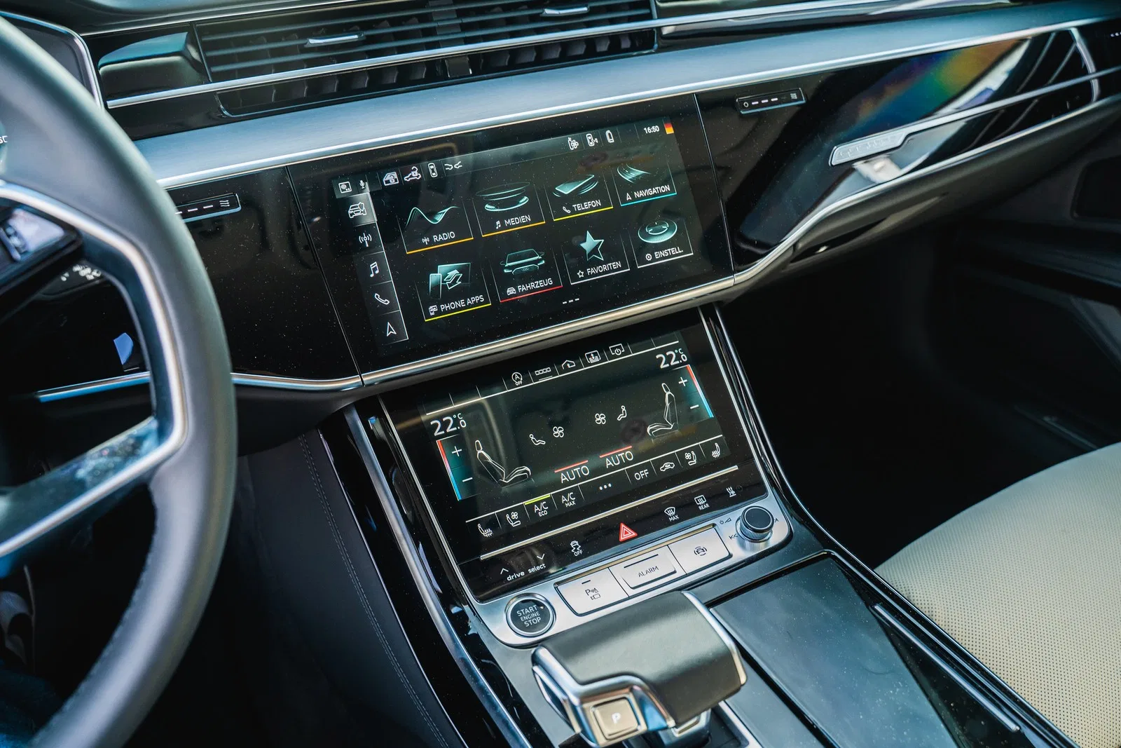 2025 Armored Audi A8 interior, Perlmutt Beige Leather