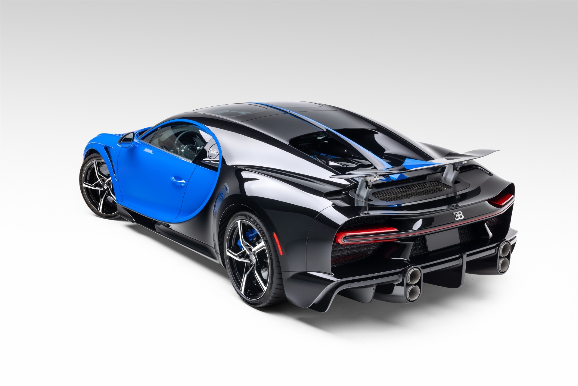 2023 Bugatti Chiron Super Sport, 2/26
