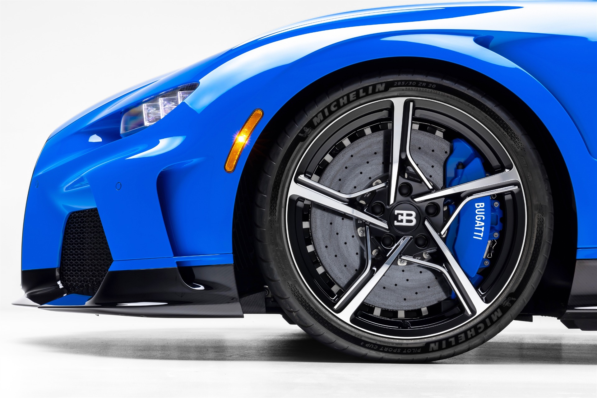 2023 Bugatti Chiron Super Sport, 8/26