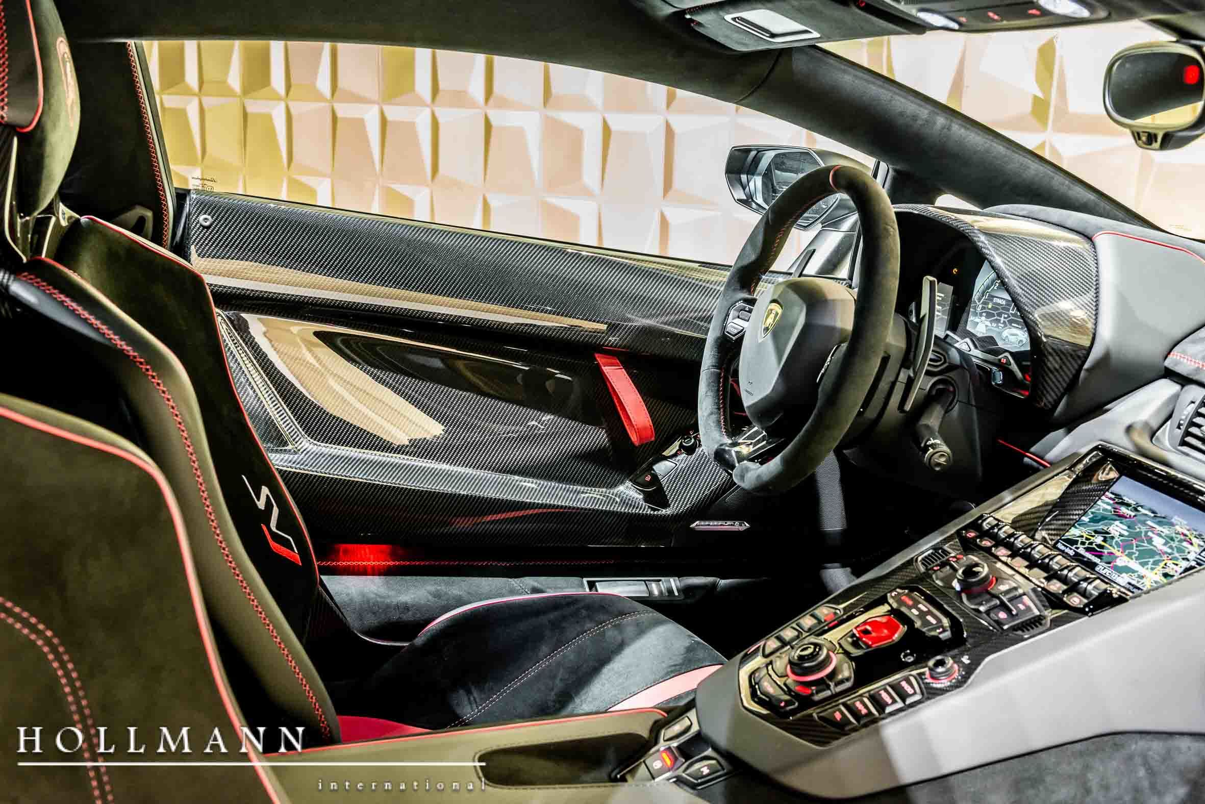 2019 Lamborghini Aventador SVJ, 13/17
