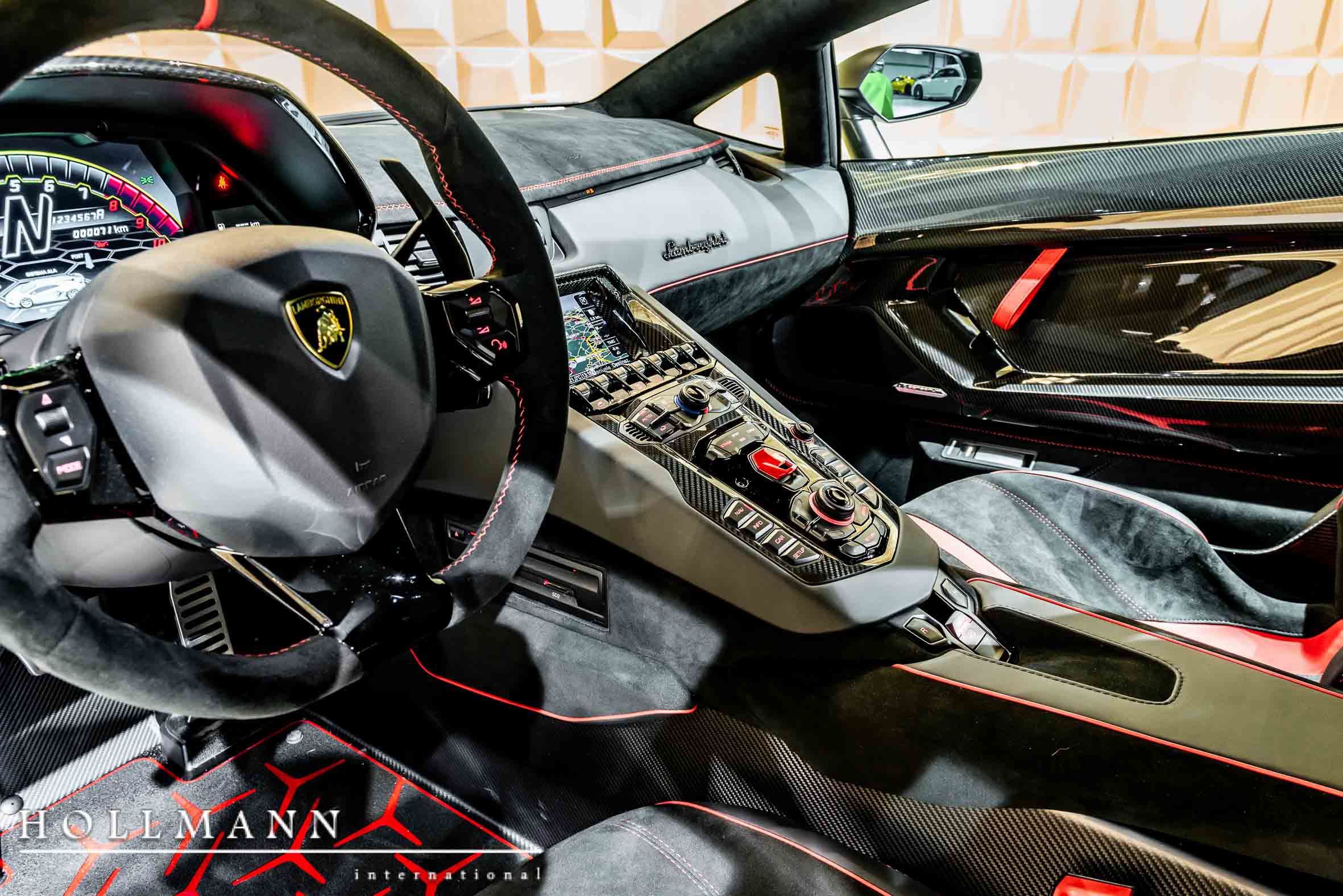 2019 Lamborghini Aventador SVJ, 14/17