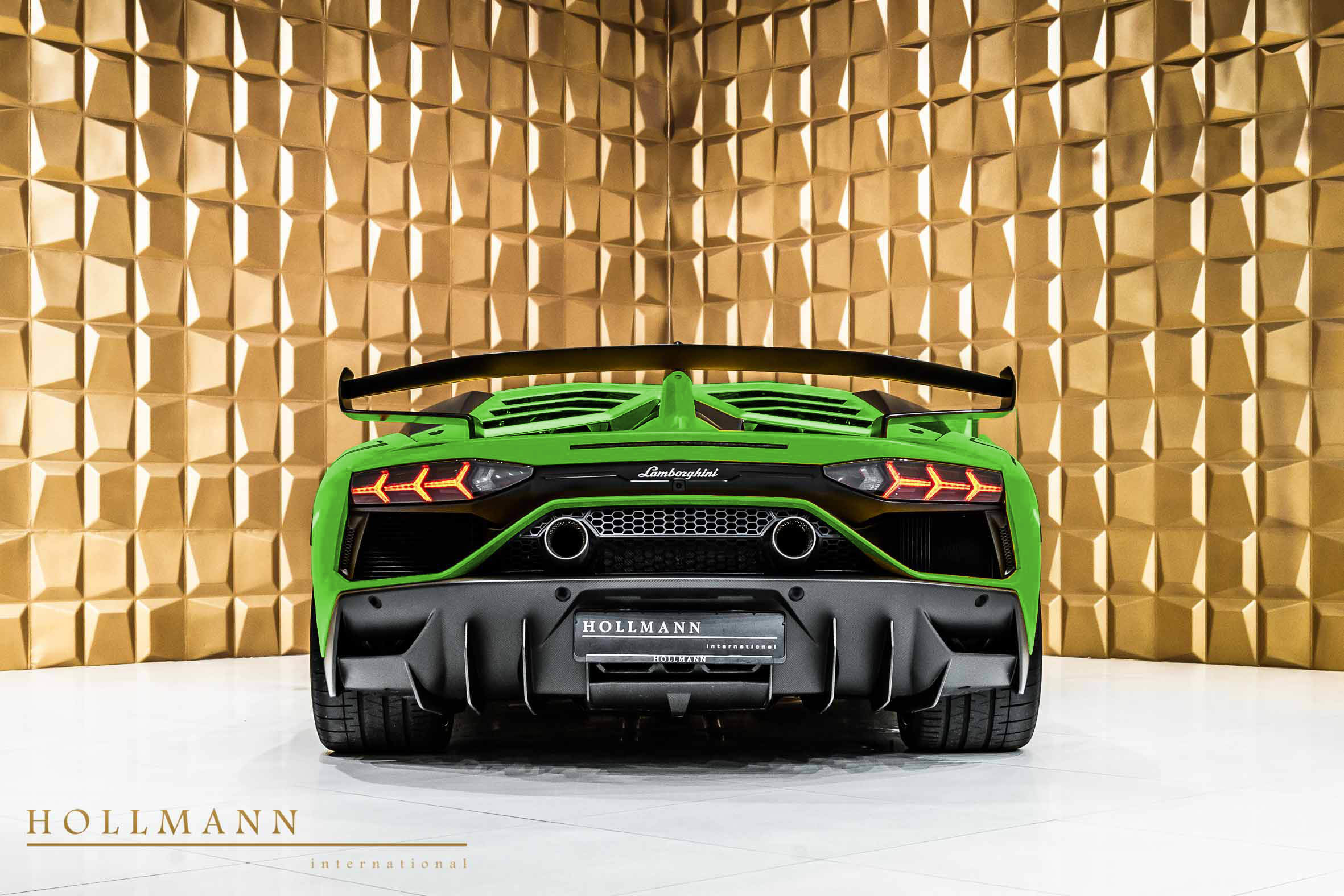 2019 Lamborghini Aventador SVJ, 16/17
