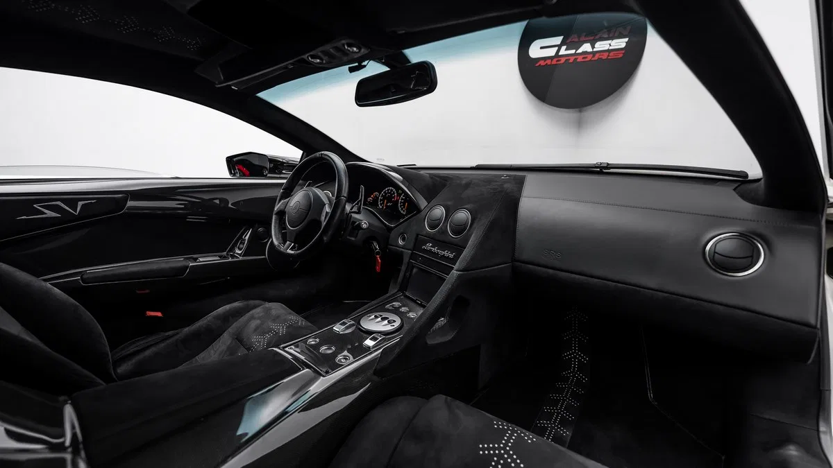 2010 Lamborghini Murciélago SV LP670-4 interior, dashboard, Black