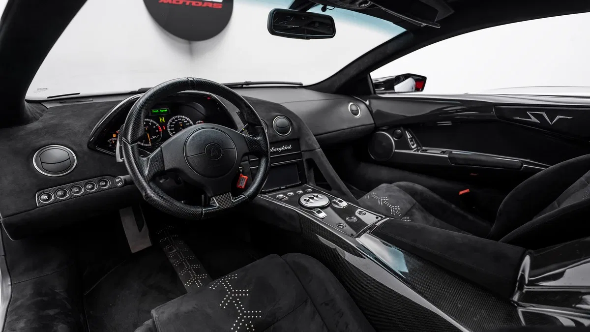 2010 Lamborghini Murciélago SV LP670-4 interior, dashboard, Black