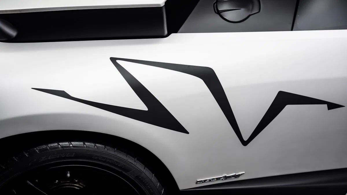 2010 Lamborghini Murciélago SV LP670-4, side profile, Bianco Canopus