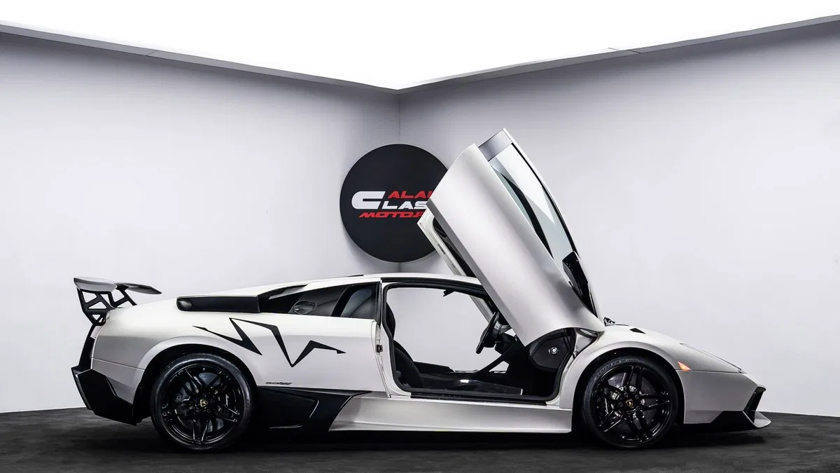 2010 Lamborghini Murciélago SV LP670-4 for sale, exterior, Bianco Canopus