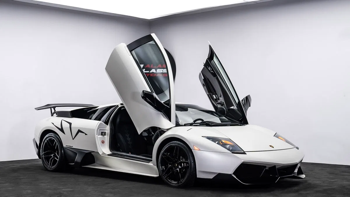 2010 Lamborghini Murciélago SV LP670-4 for sale, exterior, Bianco Canopus