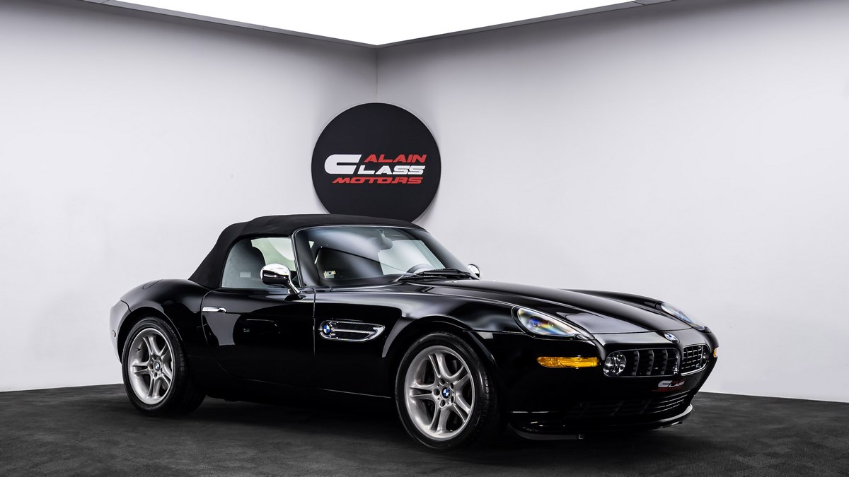 2000 BMW Z8, 2/18