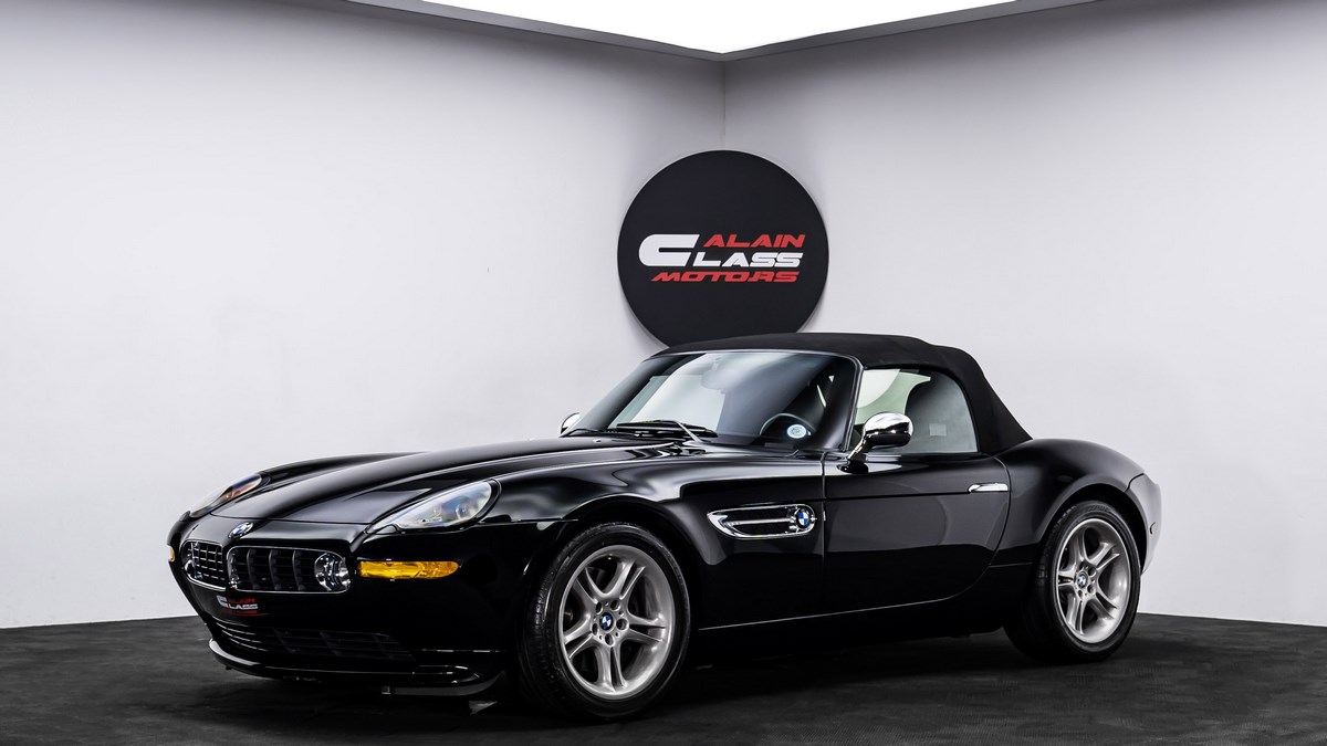 2000 BMW Z8, 12/18