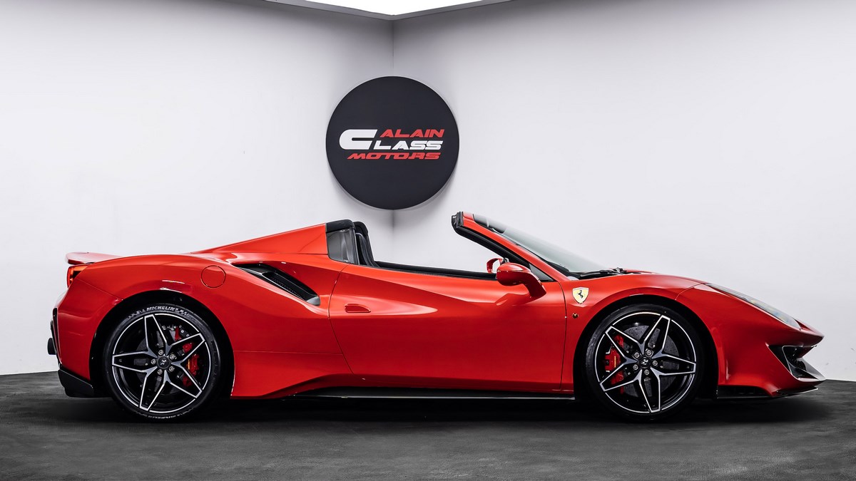 2020 Ferrari 488 Pista Spider, 14/15
