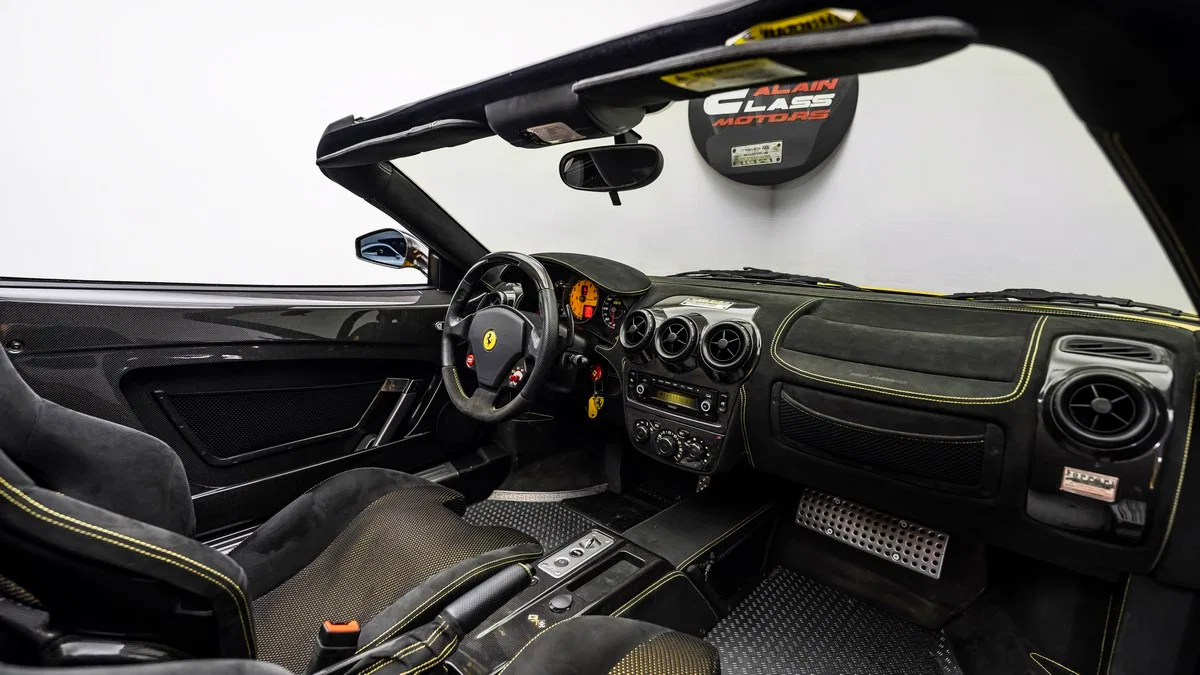 2009 Ferrari F430 Scuderia Spider 16M interior, dashboard, Nero (Black)