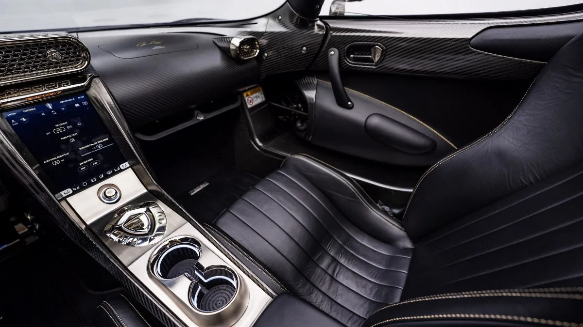 2019 Koenigsegg Regera interior, Black