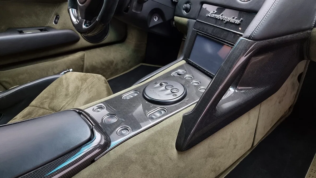2008 Lamborghini Reventon interior, Green | Black