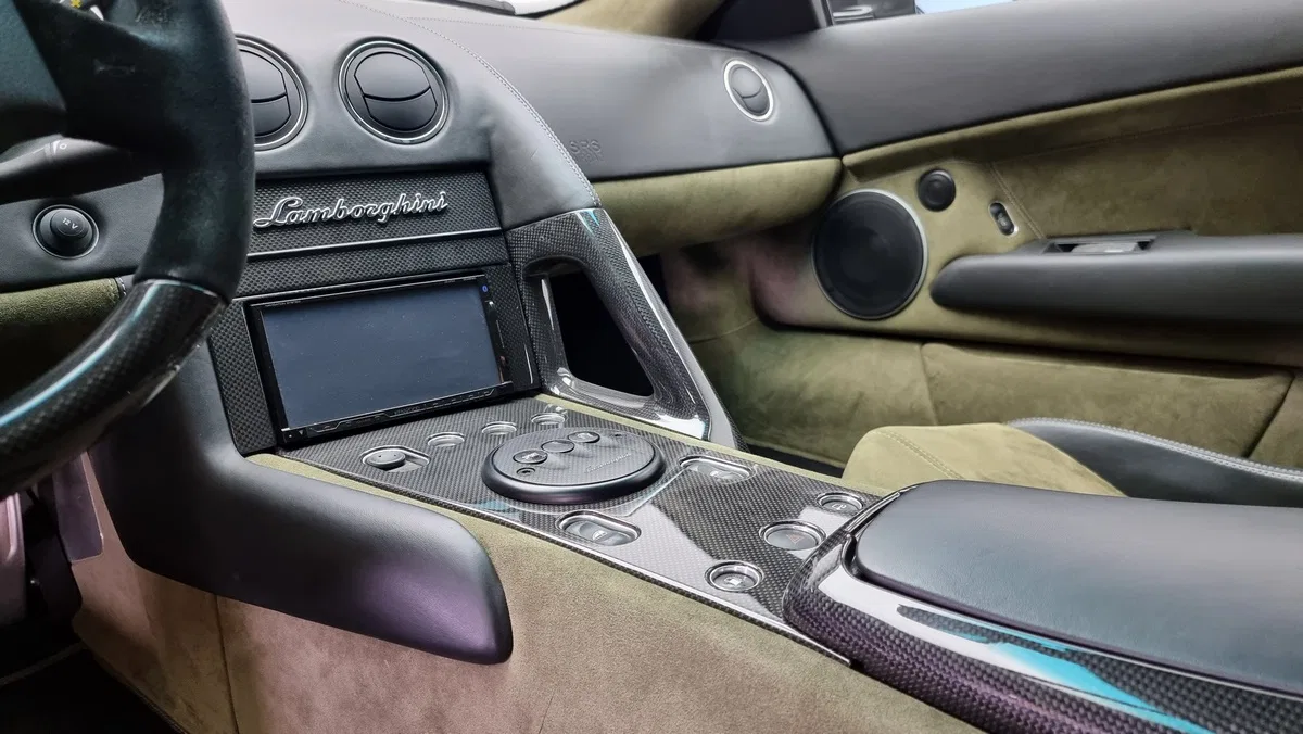 2008 Lamborghini Reventon interior, dashboard, Green | Black