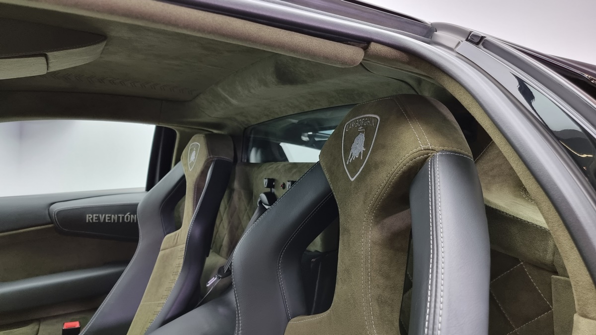 2008 Lamborghini Reventon, 8/19