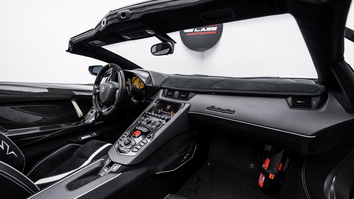 2017 Lamborghini Aventador LP 750-4 SV Roadster, 4/16